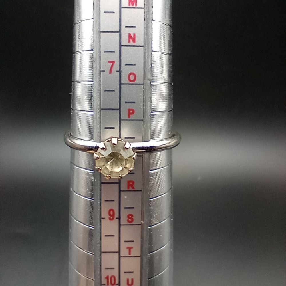 Crystal cocktail solitaire ring size 8 R215
